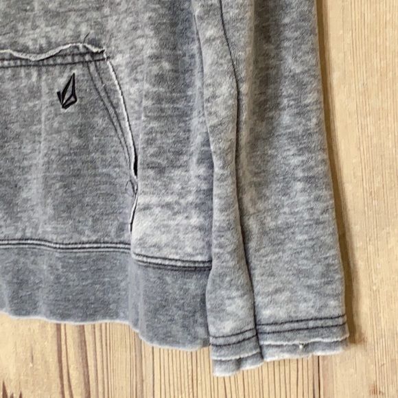 Used Volcom pullover Size S/P/10 - Picture 6 of 8